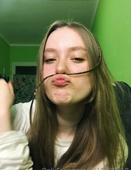 celebrity hannah montana star xxx archive