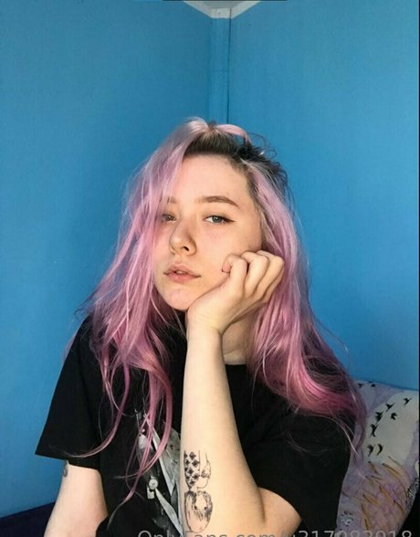 celebrity hannah montana pornstar naked photos