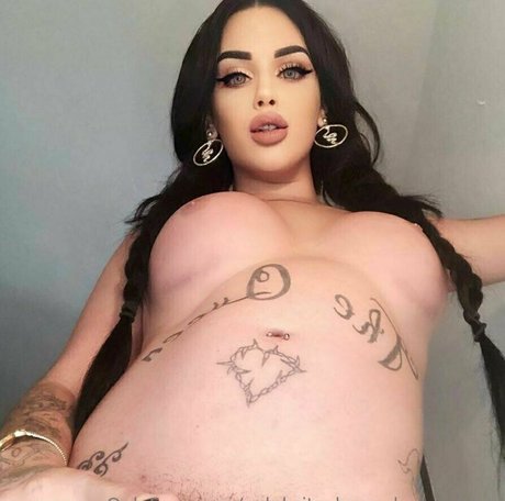 celebrity hannah montana naked star images