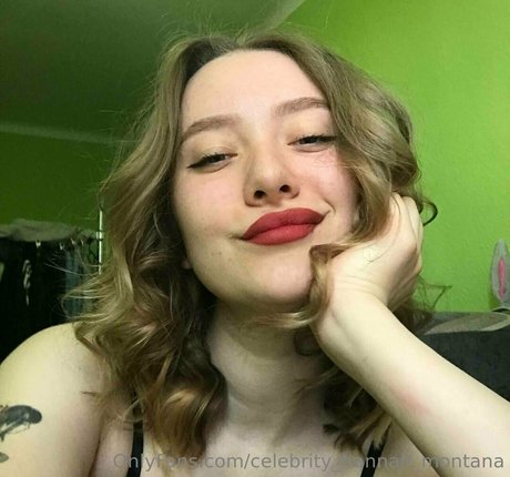 celebrity hannah montana star photo