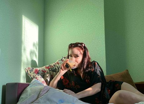 blonde secretary onlyfans sexy naked images