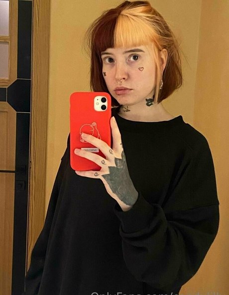 brattyauroravip model free pics