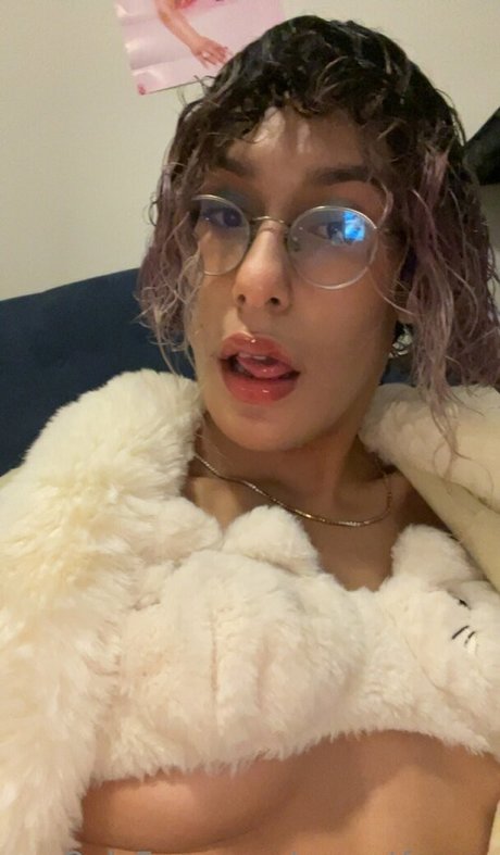 Monetforma model top pictures