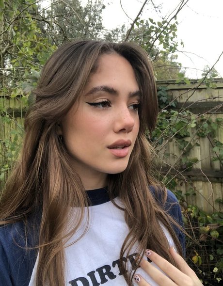 Saoirse Alicia Behzadi pornographic star picture