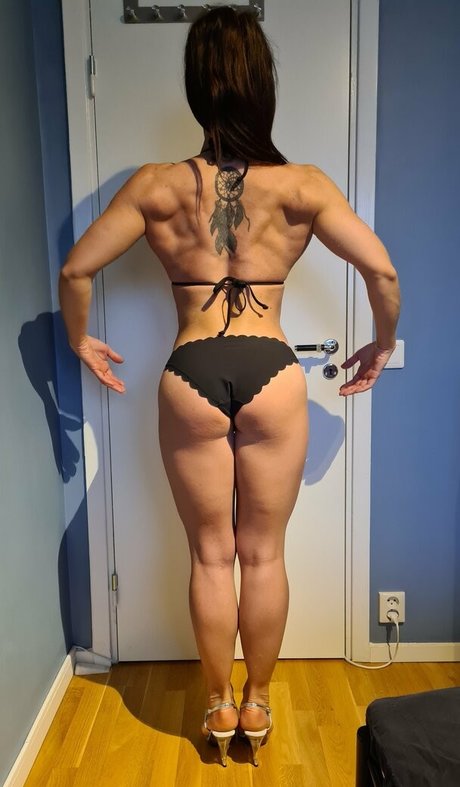 lilystrongfree nude actress pictures