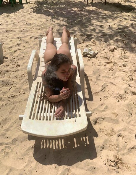 Gabriela Couto star naked picture