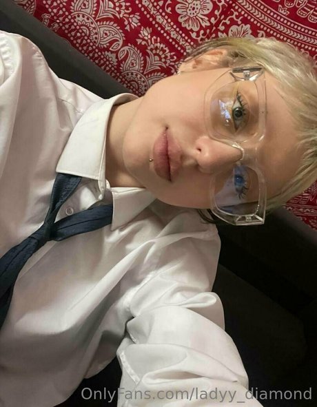 ladyy diamond nudes actress image