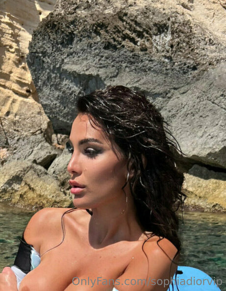 threesome asian onlyfans sexy images