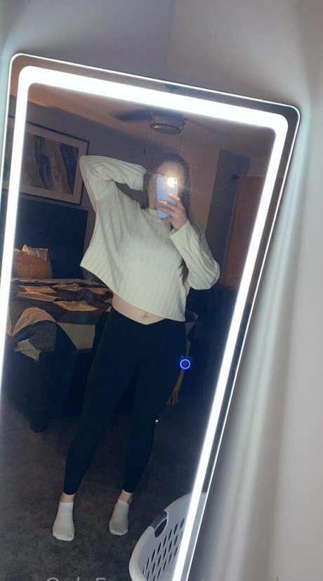 asian top onlyfans sexy naked picture