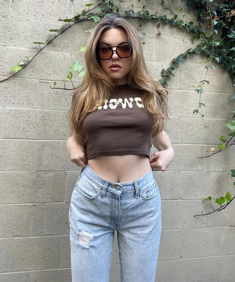 Madeleine Byrne model nice picture