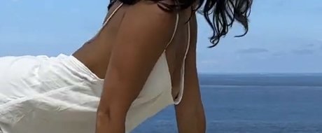 Thais Yoga star hd image