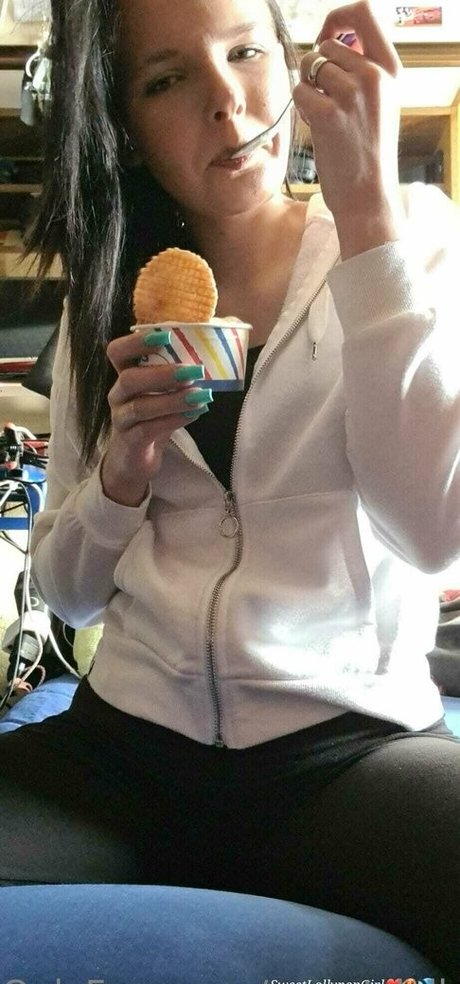 sweet lollypopgirl model sexy img