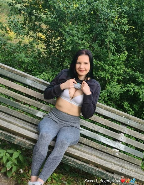 sweet lollypopgirl nude actress pics