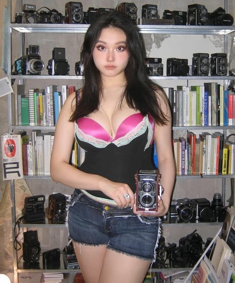 Vicki Mranrr adult actress archive