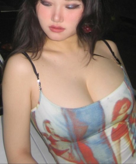 Vicki Mranrr pornstar top image