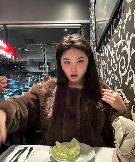 Vicki Mranrr model porn images