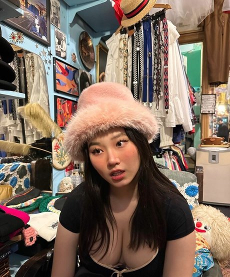 Vicki Mranrr best model pictures