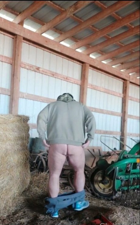 chadillac42 model nude photos