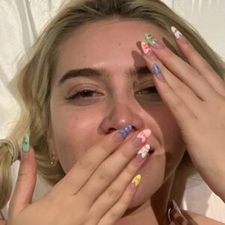 sooofina perfect model pics