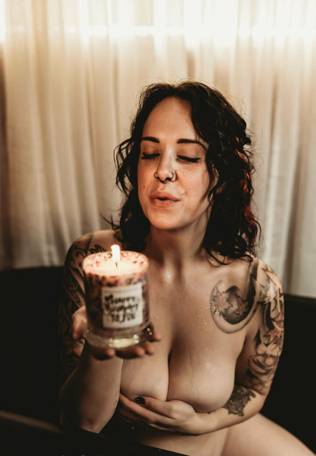 miss emm xoxo erotic model gallery