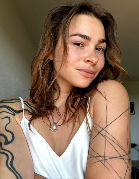 poly luna pornstar gallery