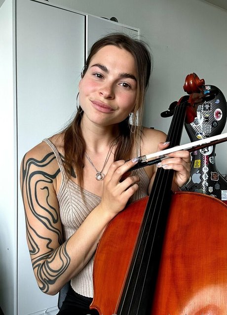 poly luna top star pics