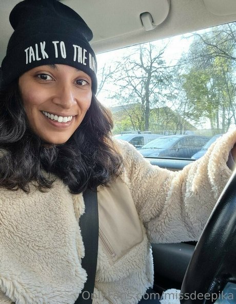 missdeepika model hd pictures