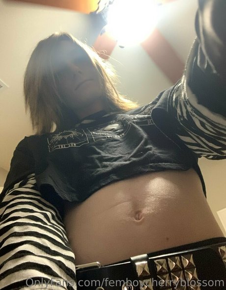 femboycherryblossom model hot img