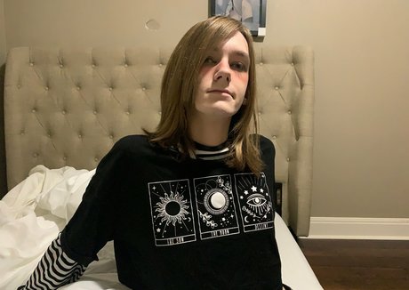 femboycherryblossom Quick photo