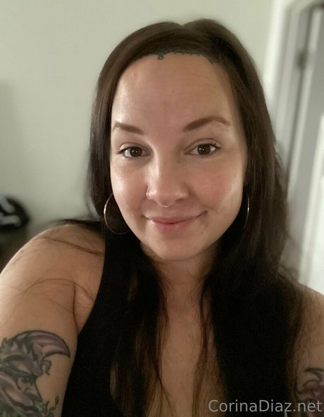 Corinasbooty nudes actress photo