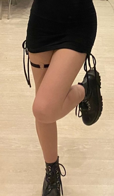 whylollycry hd model images