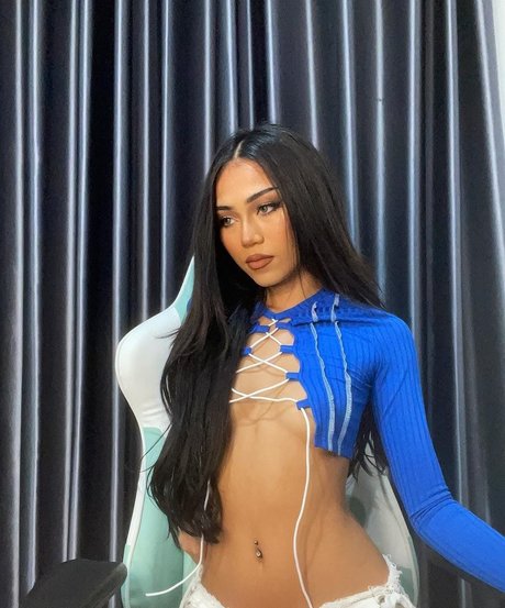 yoke onipa18 star sexy img