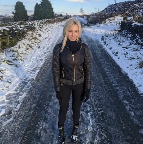 Emma Louise Jones star nice pics