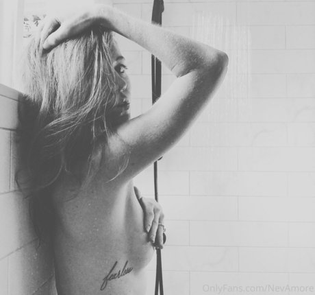 nevamore model free photos