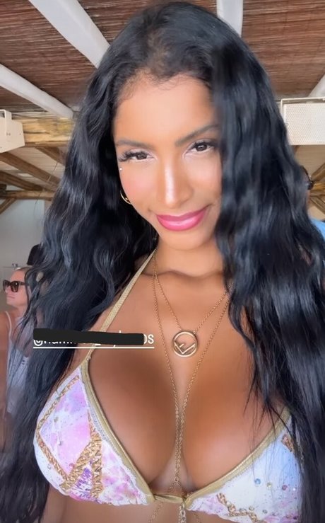 Dubai Escort nudes actress images