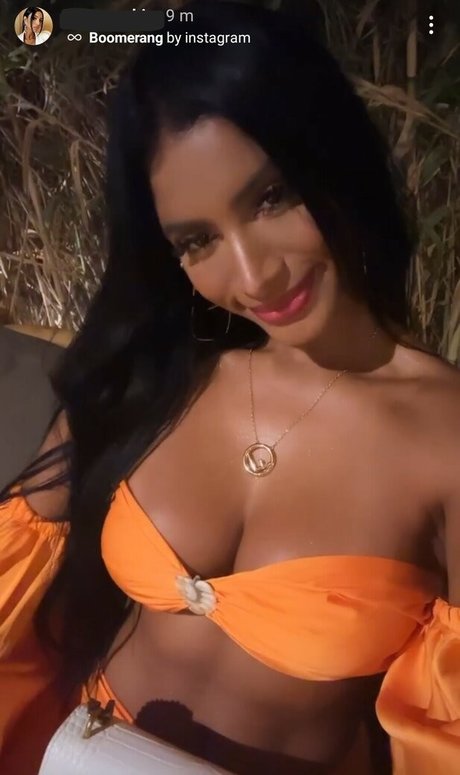 Dubai Escort naked actress img