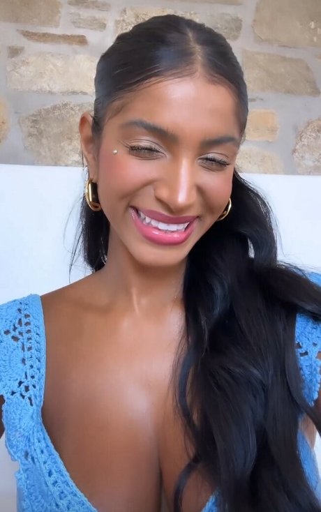 Dubai Escort nice model img