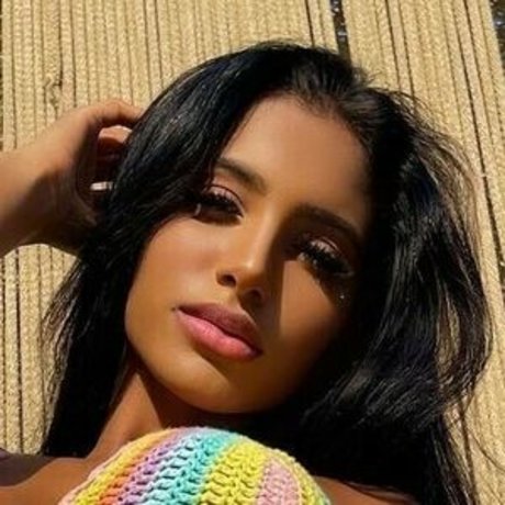 Dubai Escort model naked photo