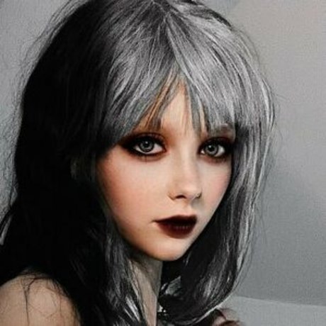 Id0lls Lei model top images