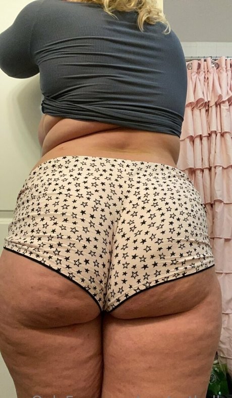 poptartbelly star hot photo