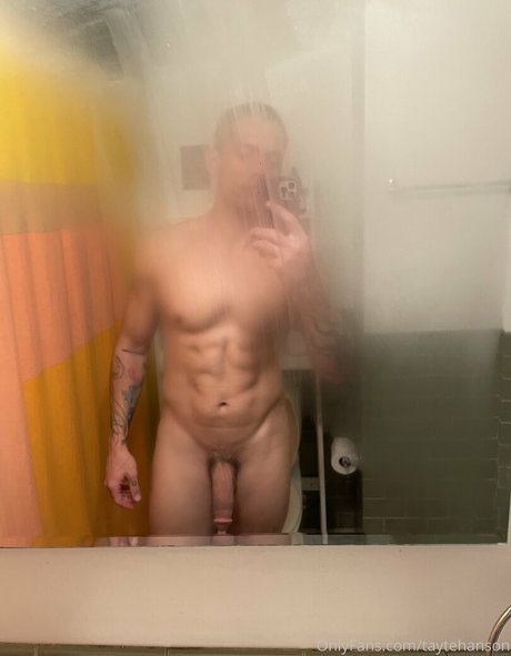 taytehanson naked pornstar pic