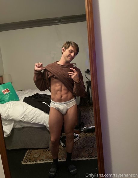 taytehanson erotic model pics