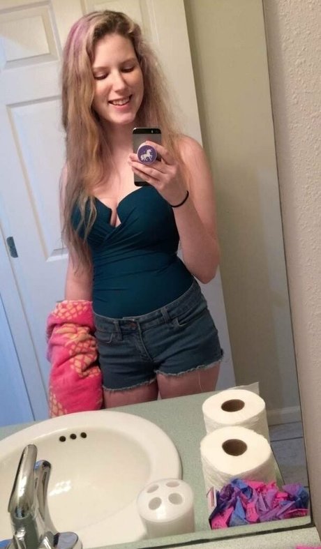 donutosaurus pretty model image