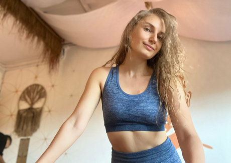 tarina pretty model naked image