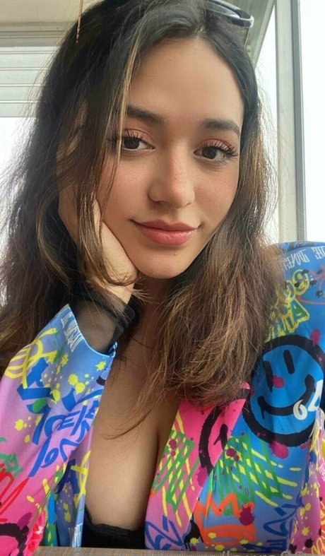 laura99x sexy star img