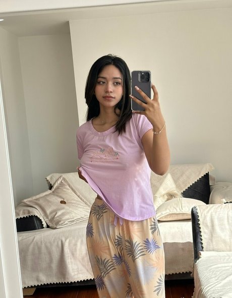 laura99x pornographic model photos