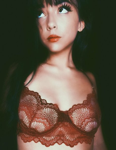 sofiaswetdreams model perfect photo