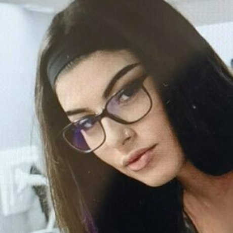 piwachu naked pornstar img