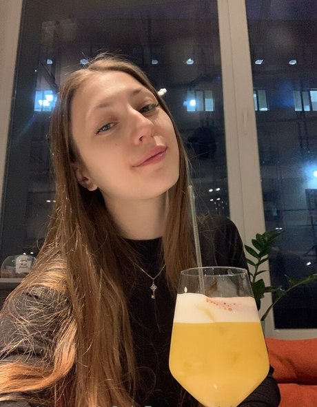 alexasecrets model free img