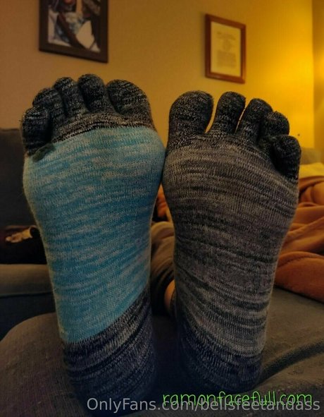 bellsfeetandass model top gallery